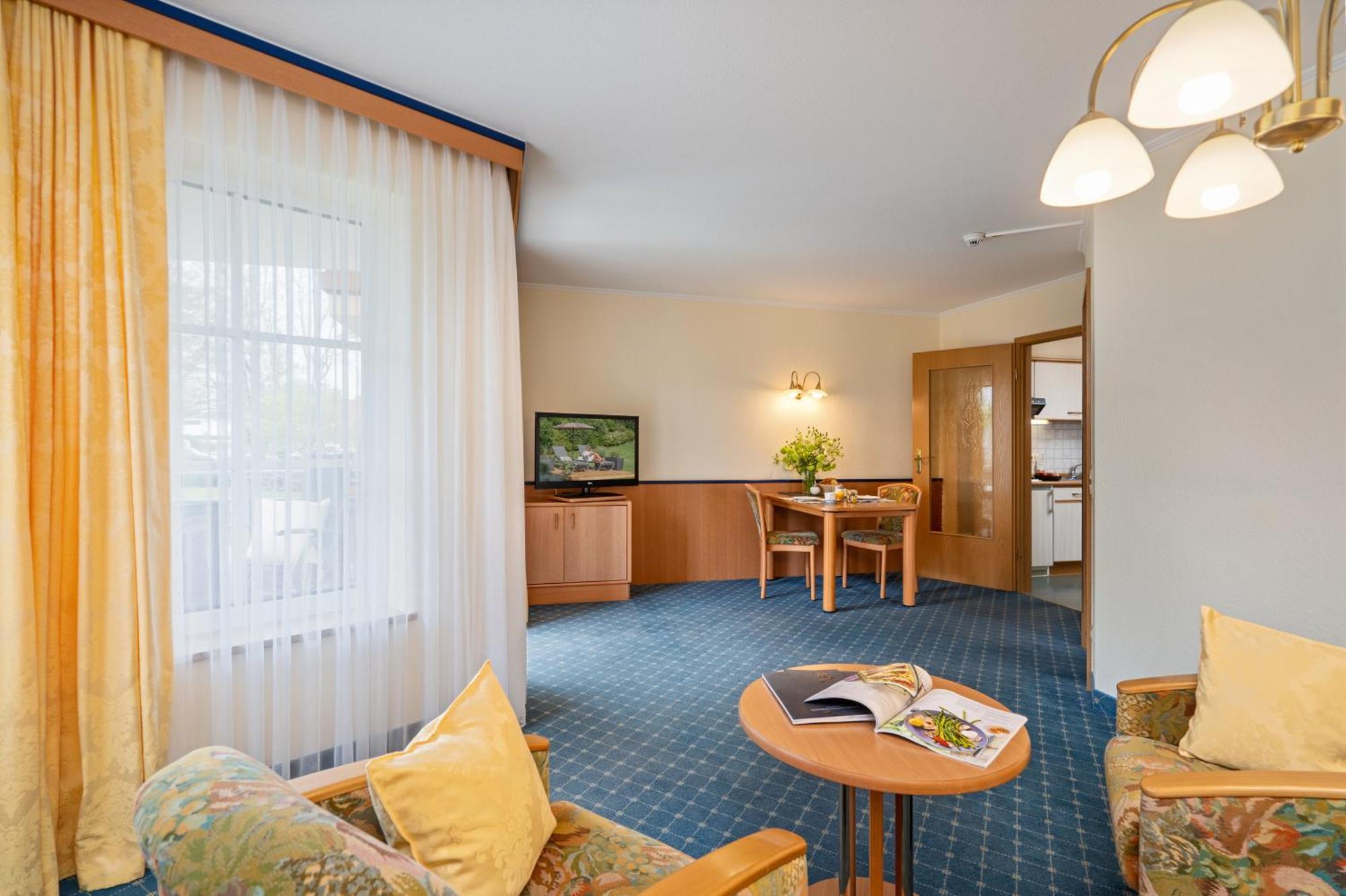 Hotel Riedenburg บาดฟึสซิง ภายนอก รูปภาพ